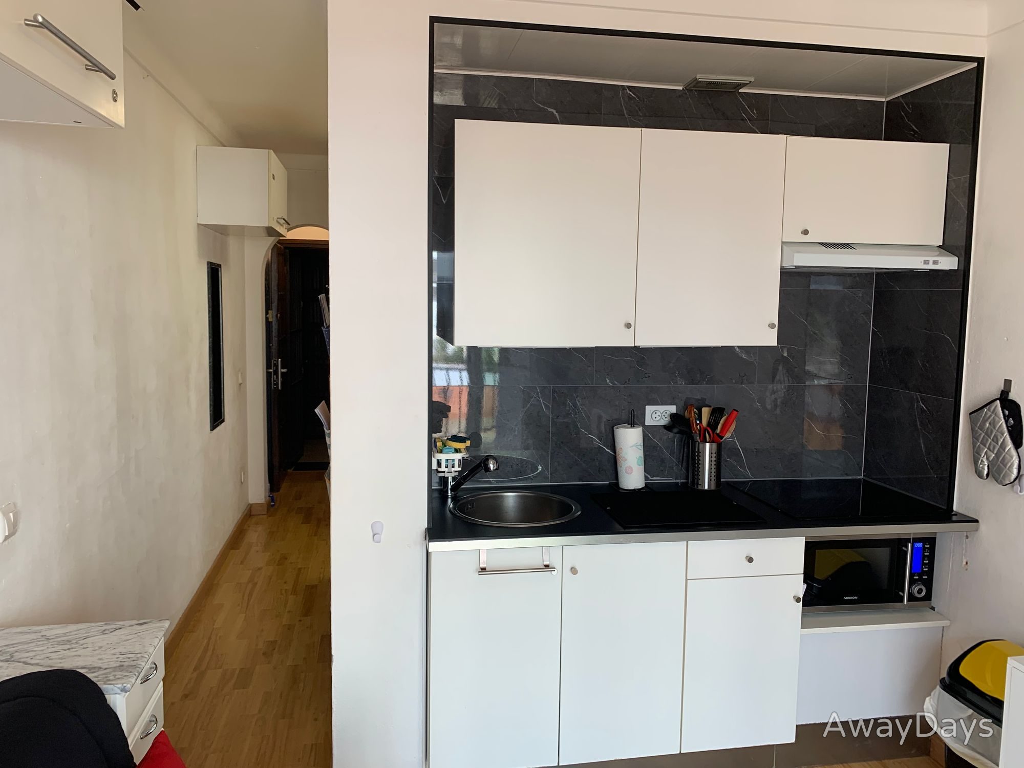 Pasillo y cocina