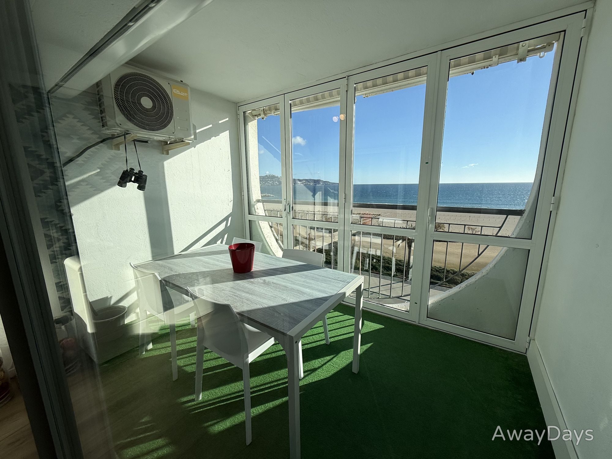 Terraza con vista mar